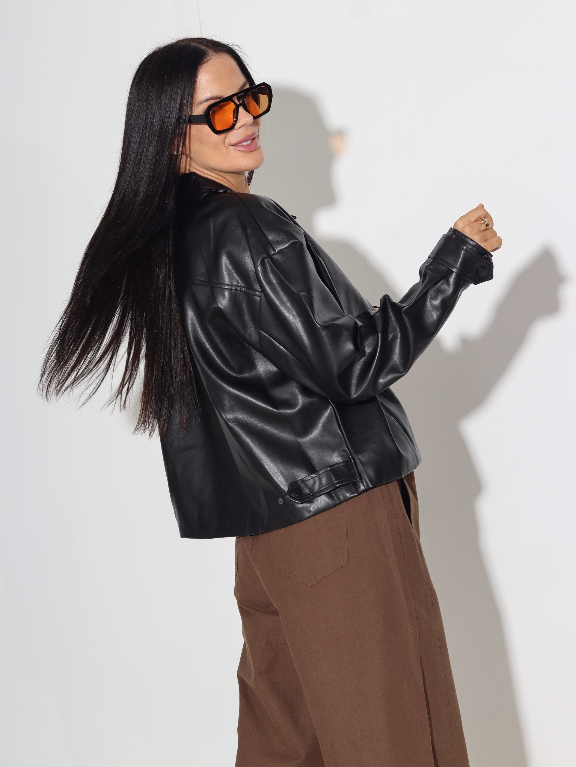 Melna m/a krekljaka - 15867