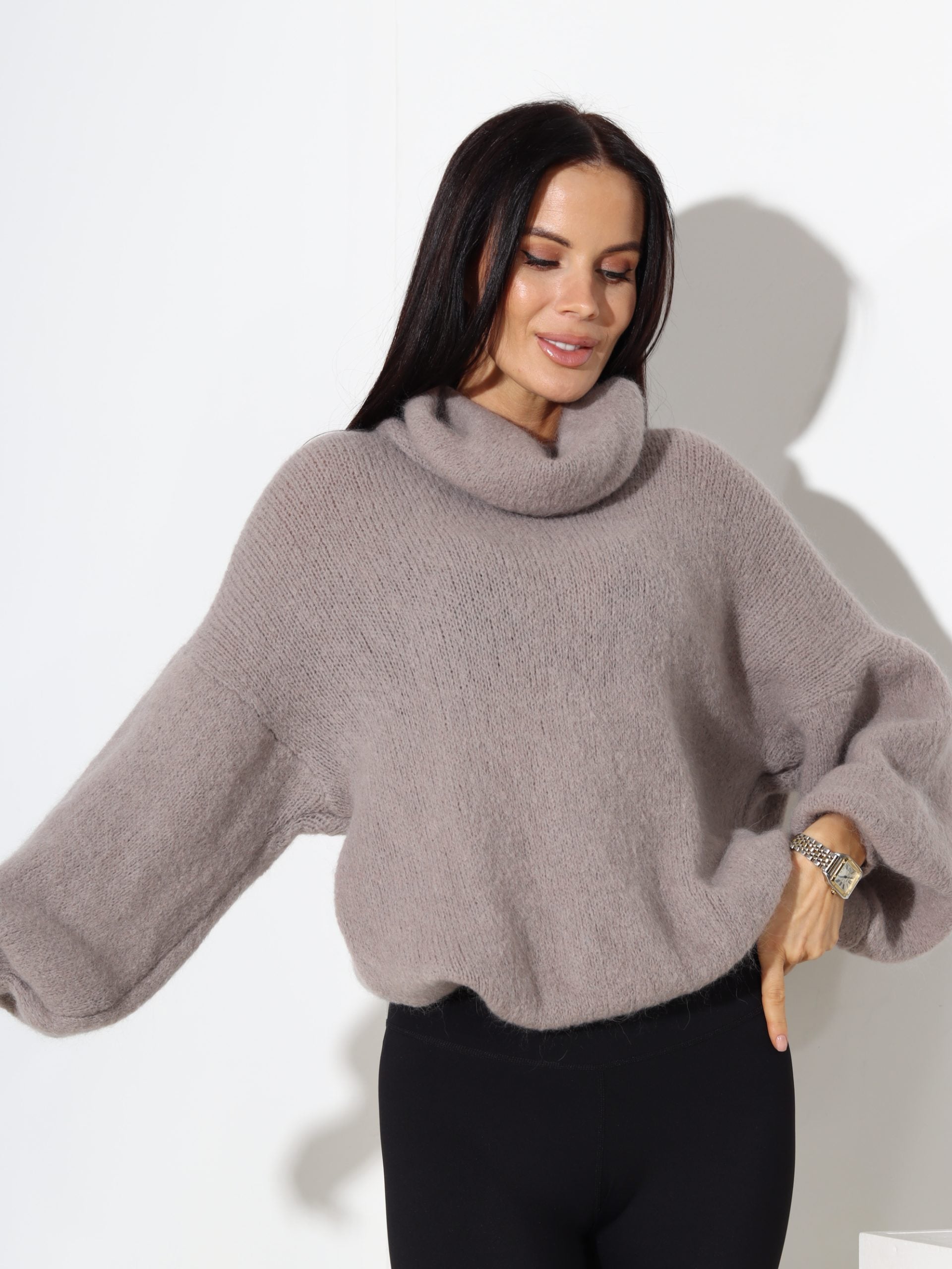 Taupes krāsas alpakas džemperis ar dubultu atloku - 17703