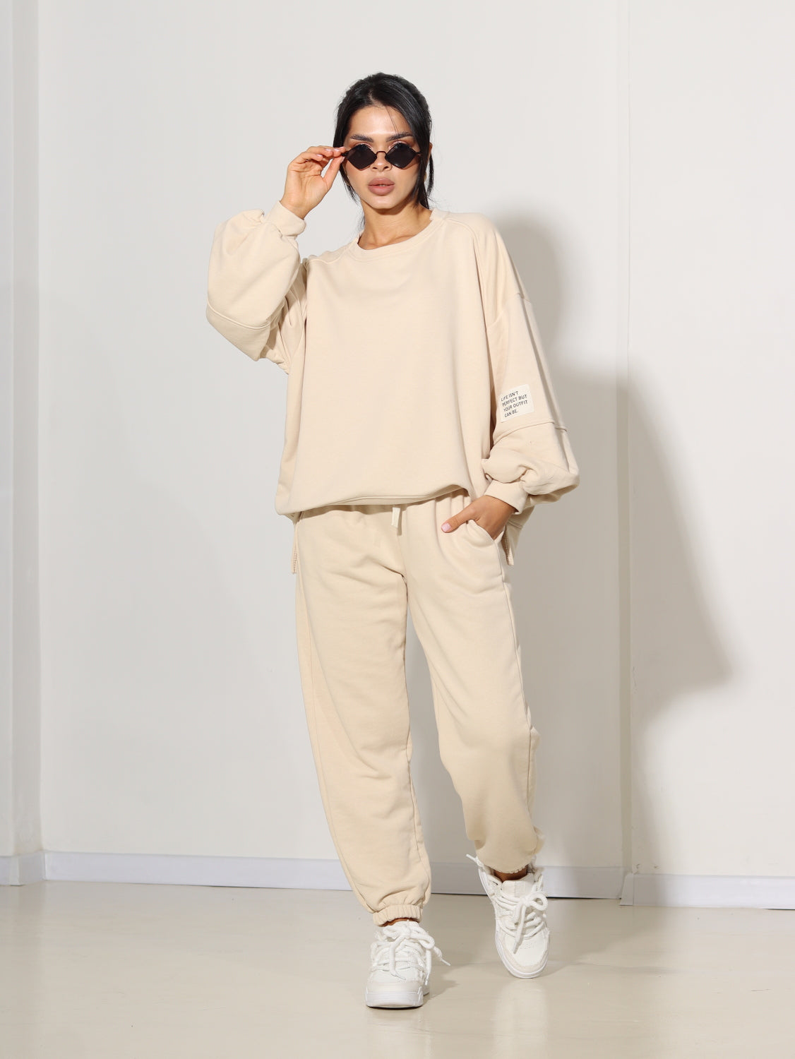 Bēšs divdaļīgs ,,Life is.. '' komplekts - 14231