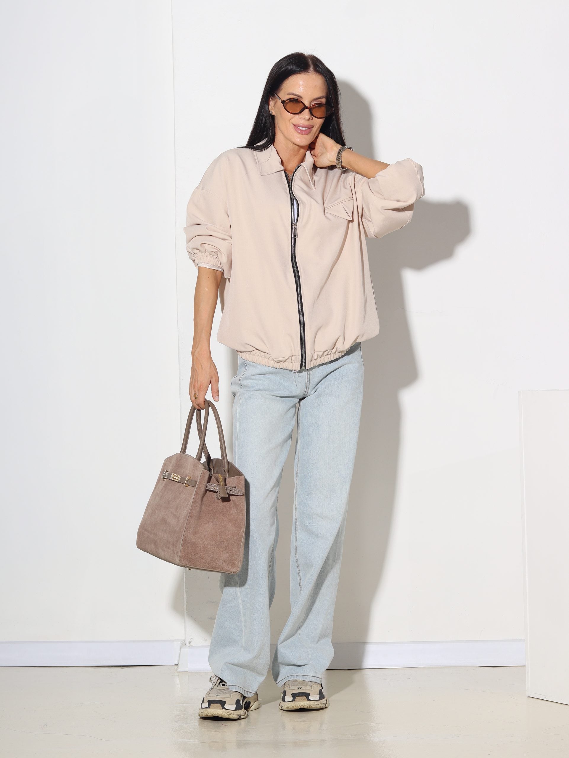 Bēša bombertipa jaka ar gumijas apakšu - 15933