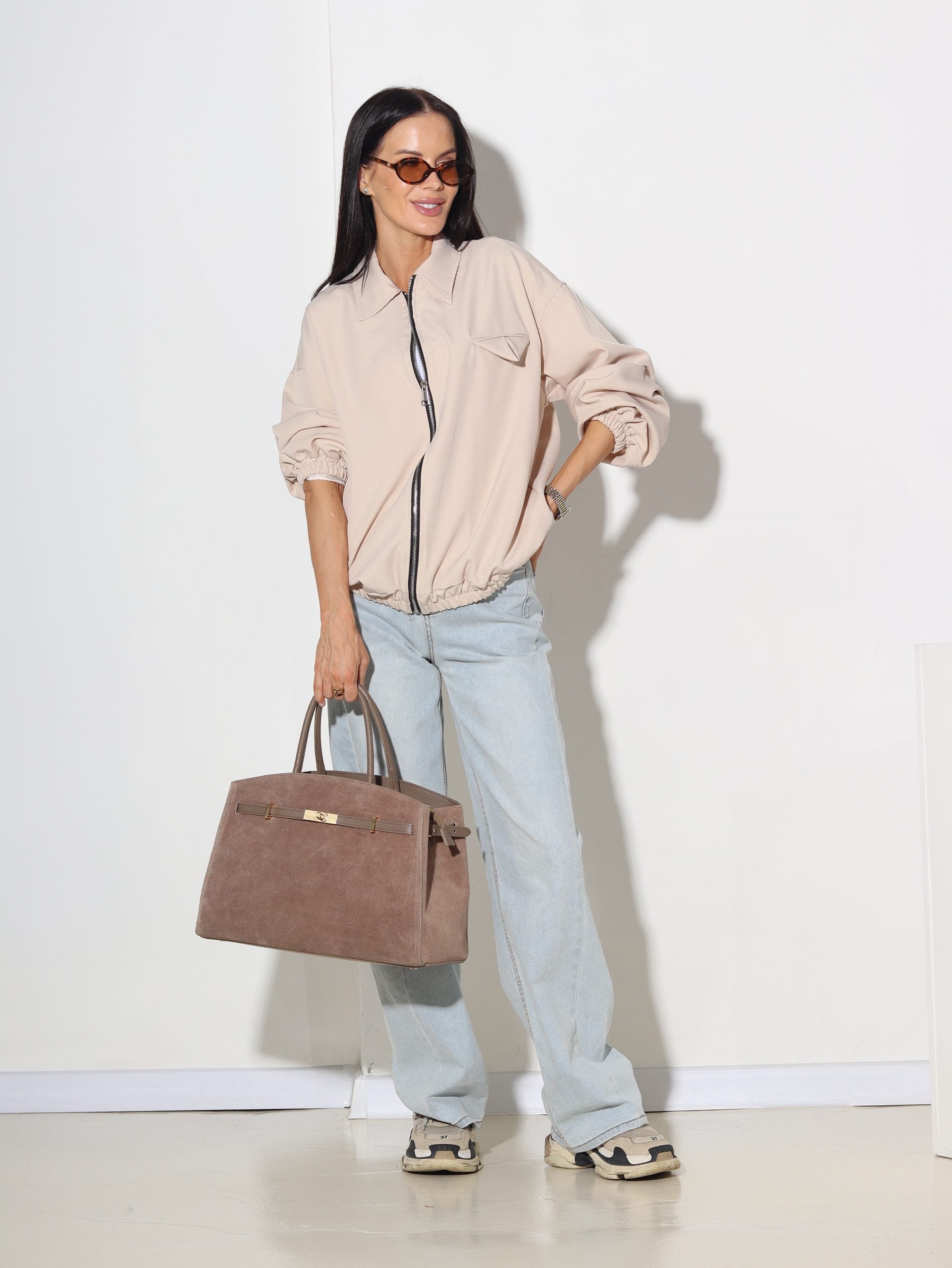 Bēša bombertipa jaka ar gumijas apakšu - 15933