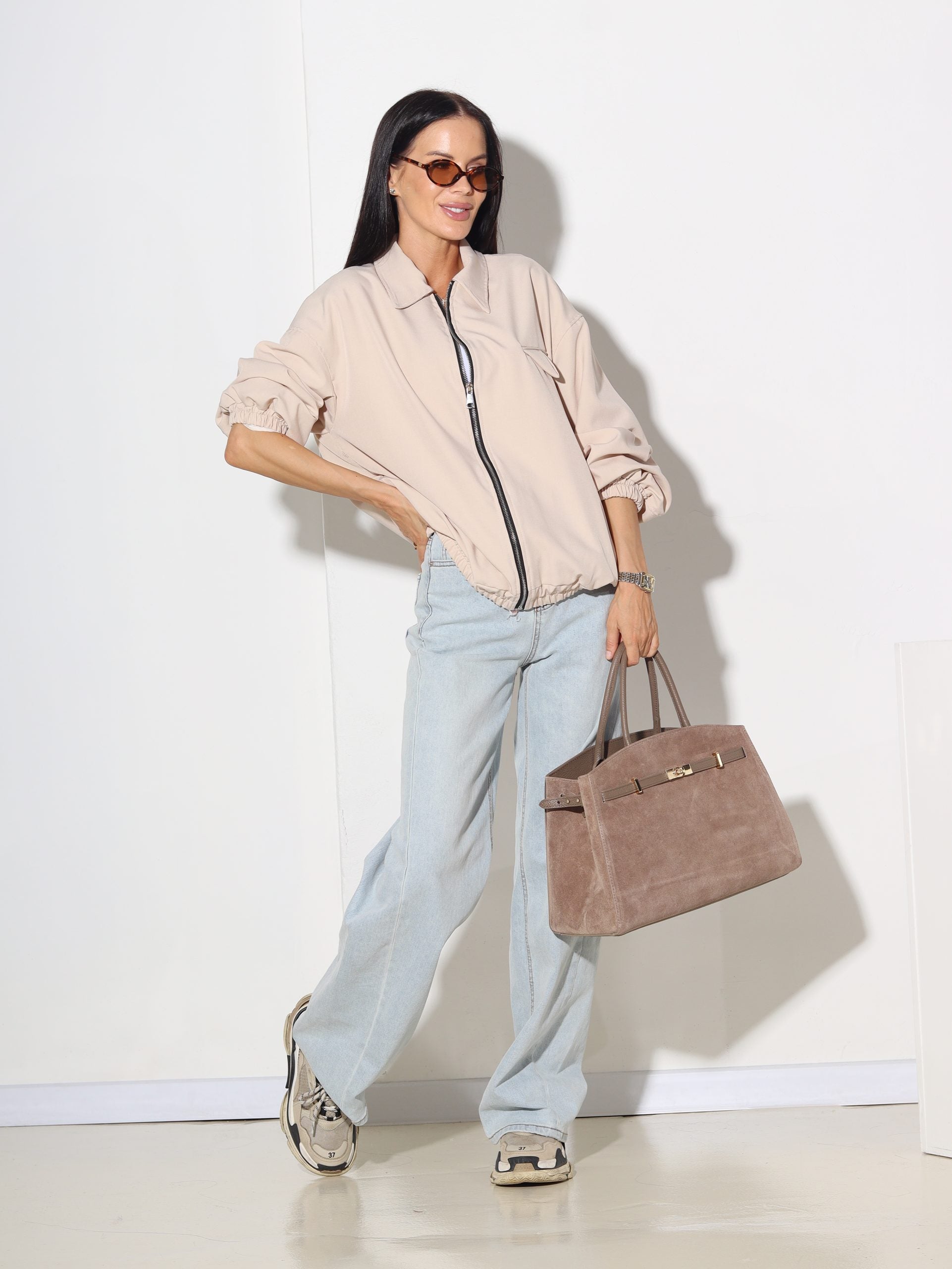 Bēša bombertipa jaka ar gumijas apakšu - 15933