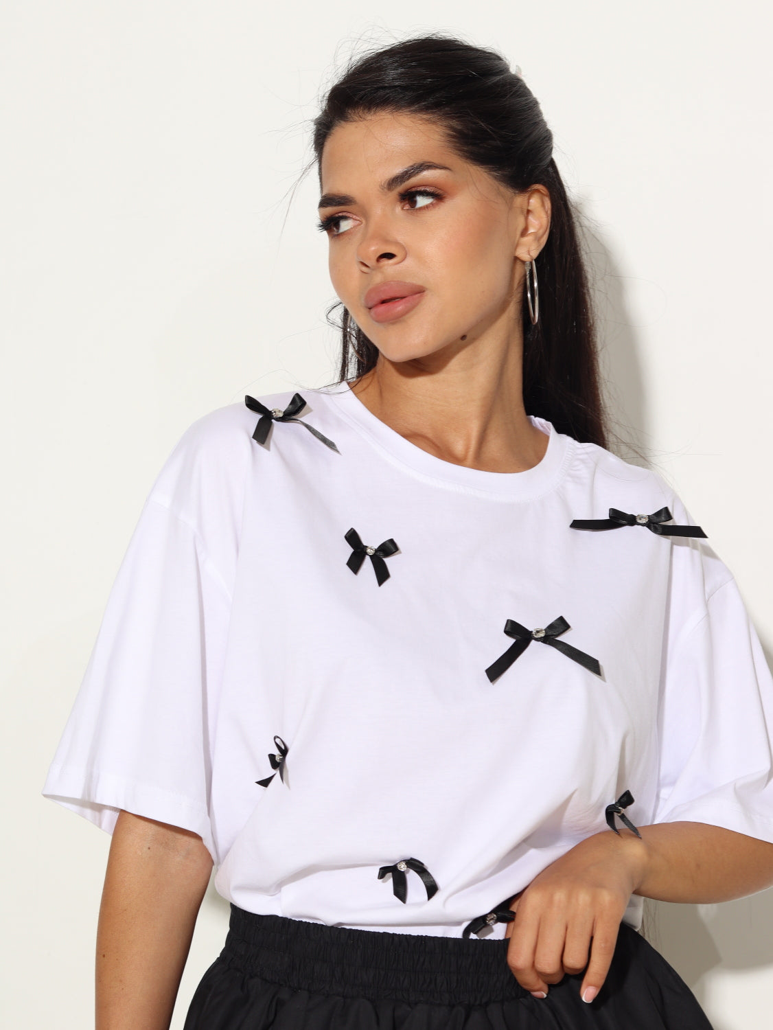 Balts T- krekls ar smalkām bantītēm - 15575