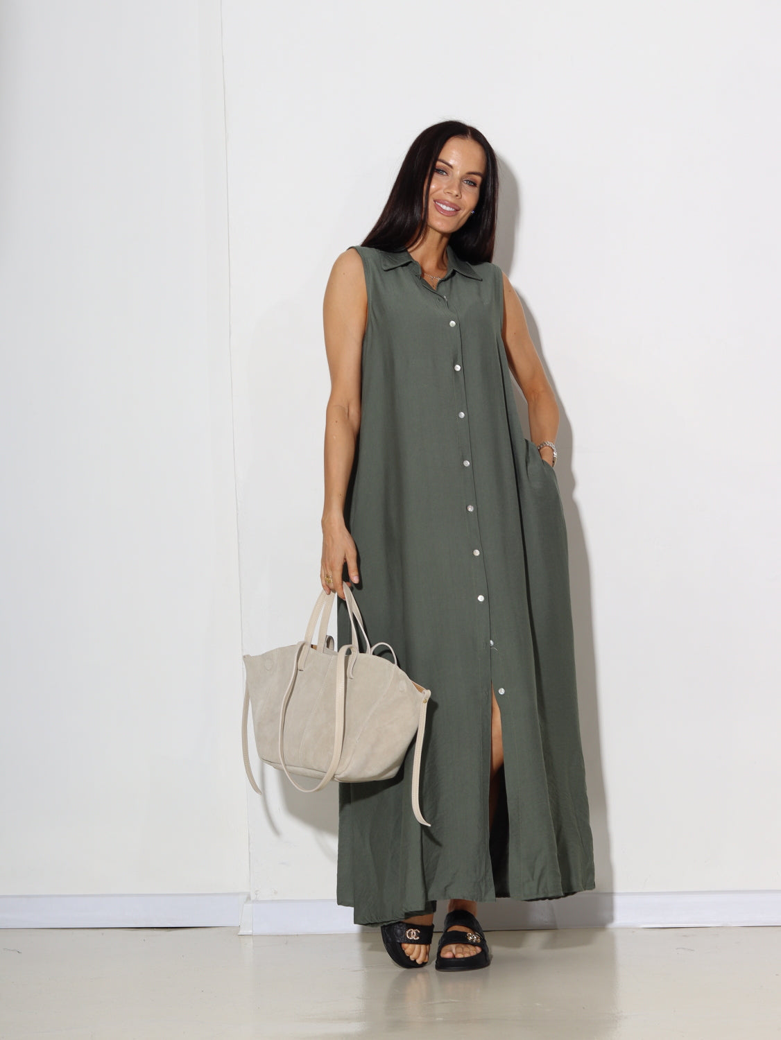 Zaļa/haki, gara, pogājama kleita bez piedurknēm - 15608