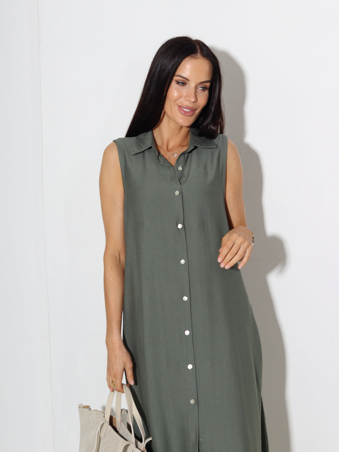 Zaļa/haki, gara, pogājama kleita bez piedurknēm - 15608