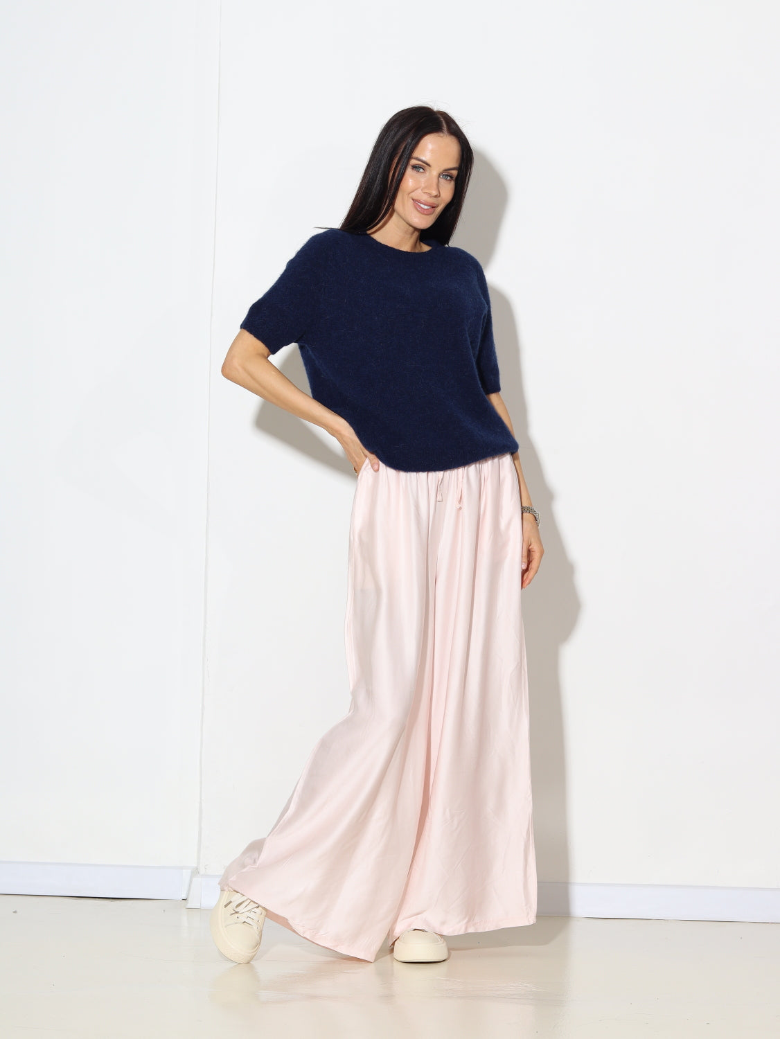 Tumši zils alpakas džemperis ar īsām piedurknēm- 14755