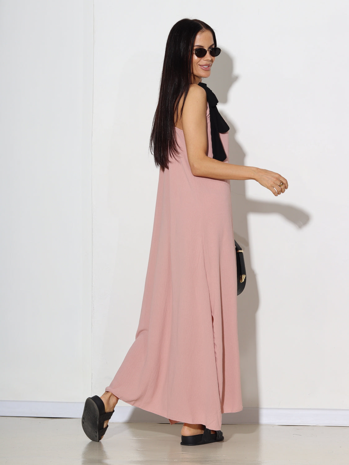 Veci rozā kleita ar melnām bantes lencēm - 15615