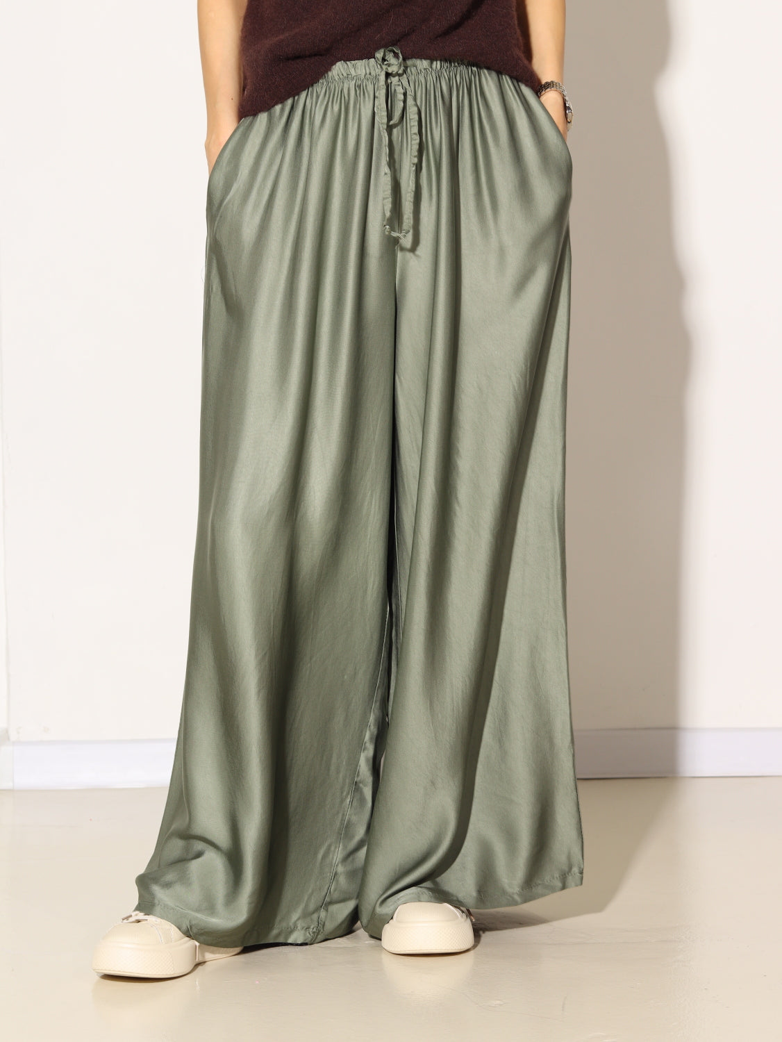 Zaļas/hakī zīda, platstaru bikses - 14790