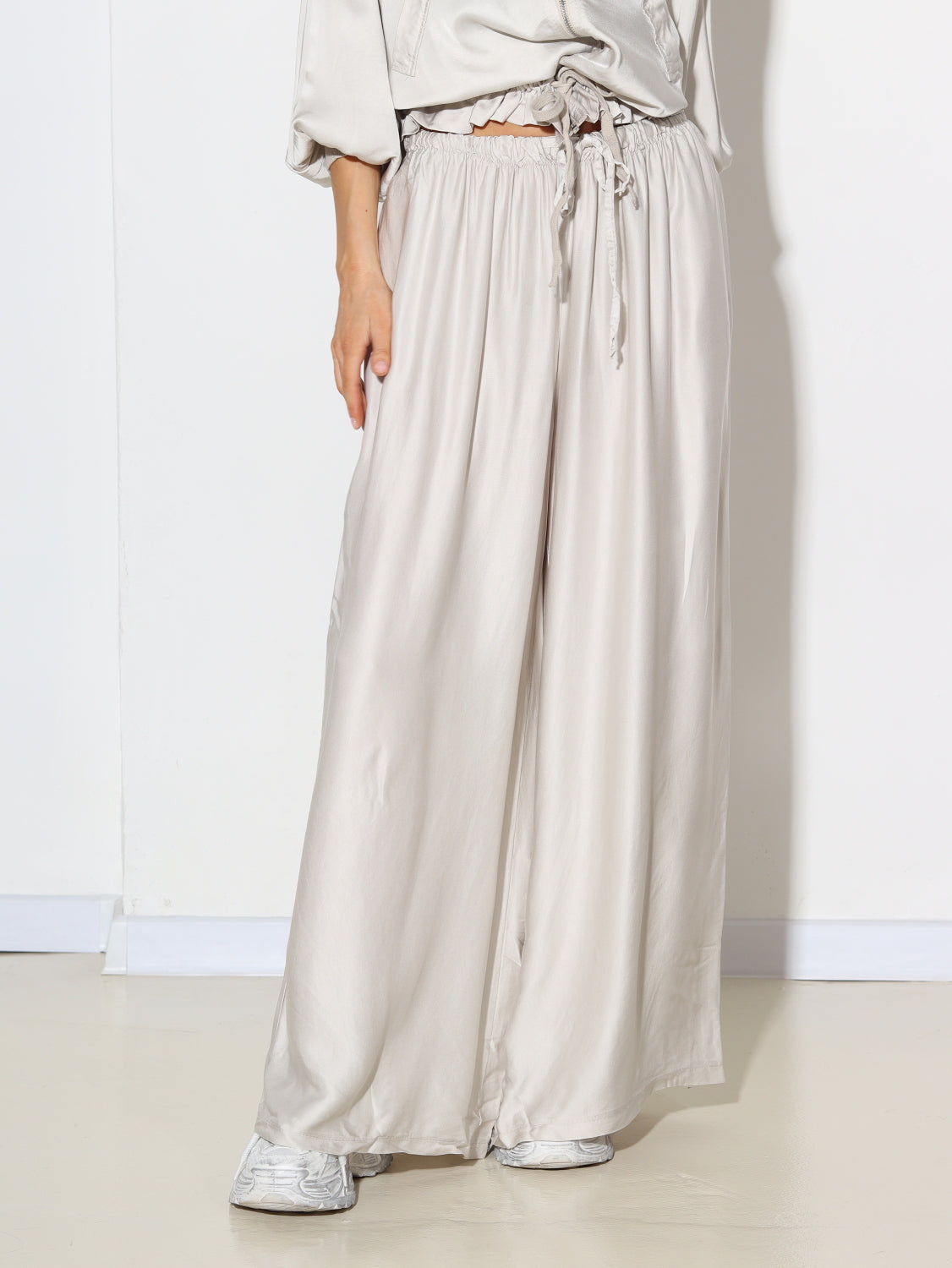 Bēšas zīda platstaru bikses - 14609