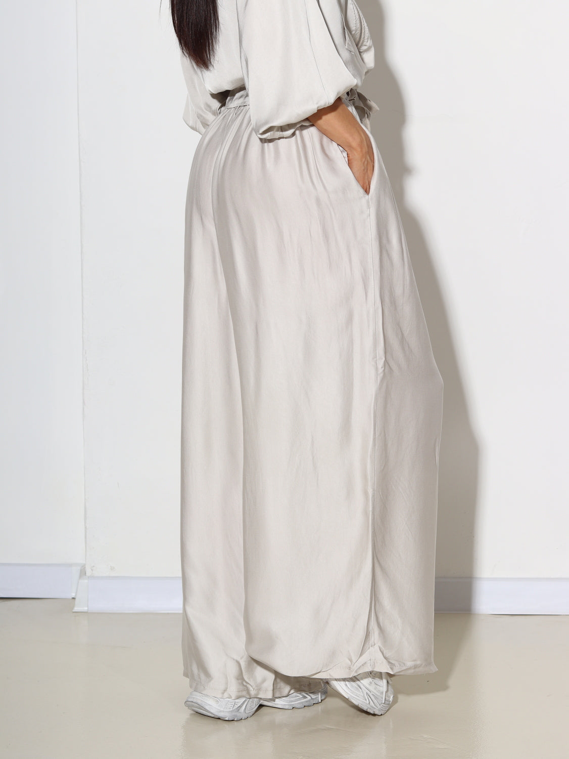 Bēšas zīda platstaru bikses - 14609