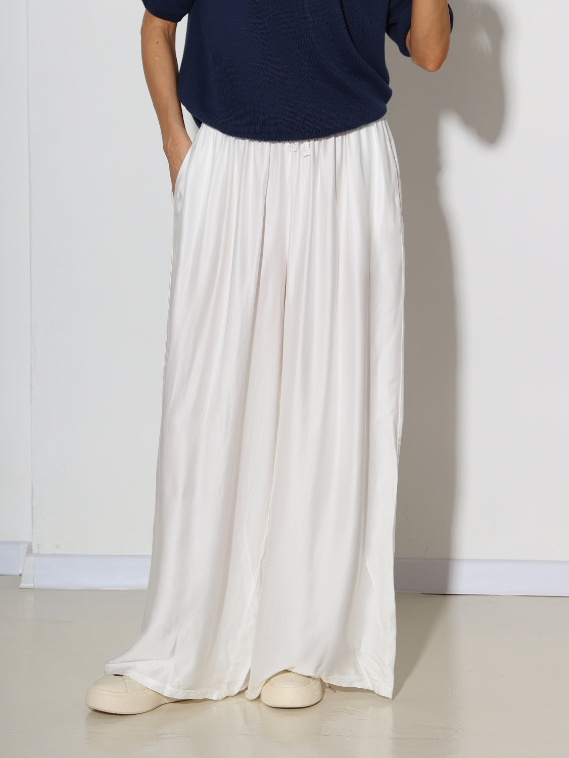 Baltas zīda platstaru bikses - 14794