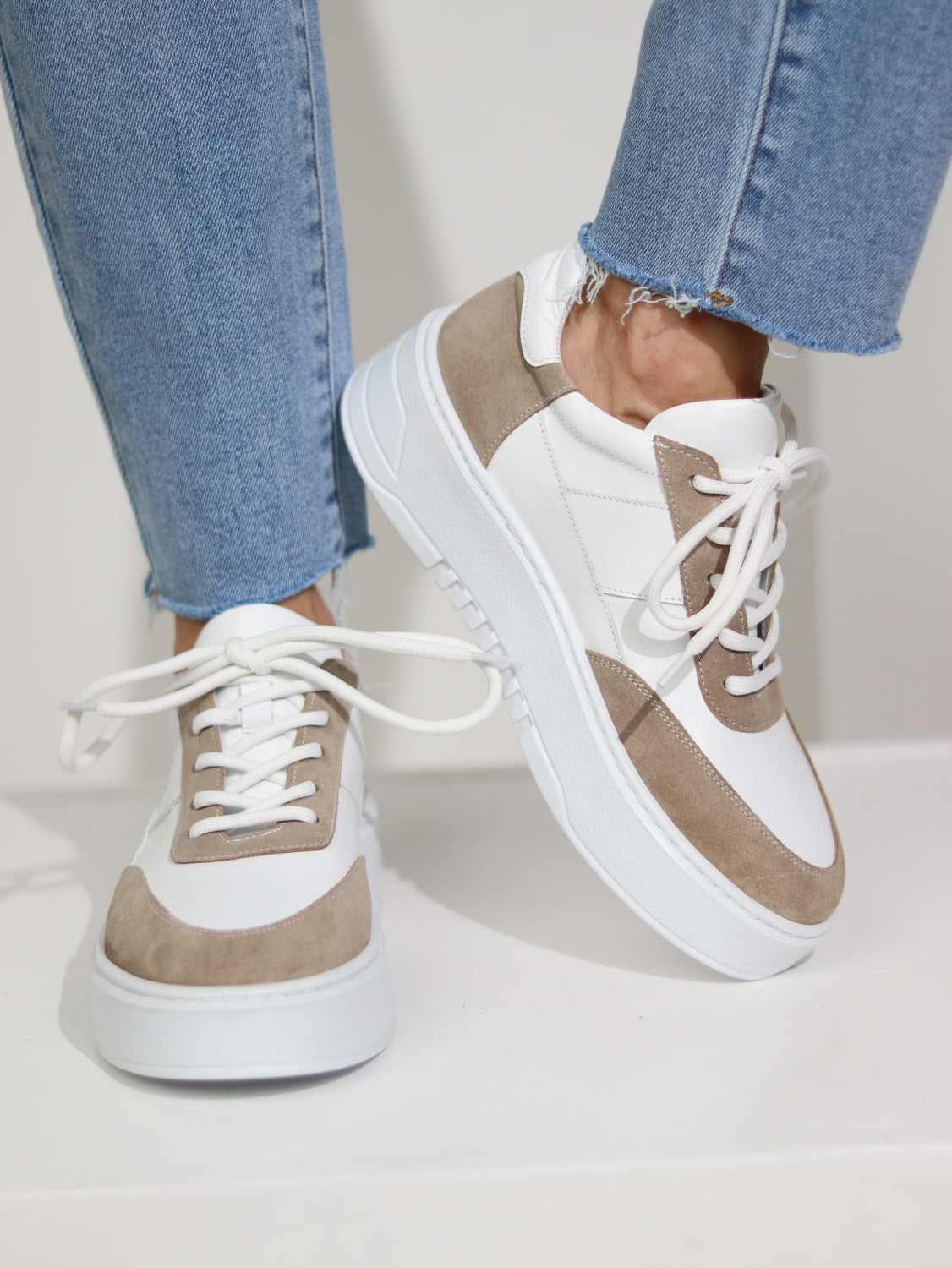 Baltas+bēšs, dabīgās ādas apavi ar aukliņu - 15678