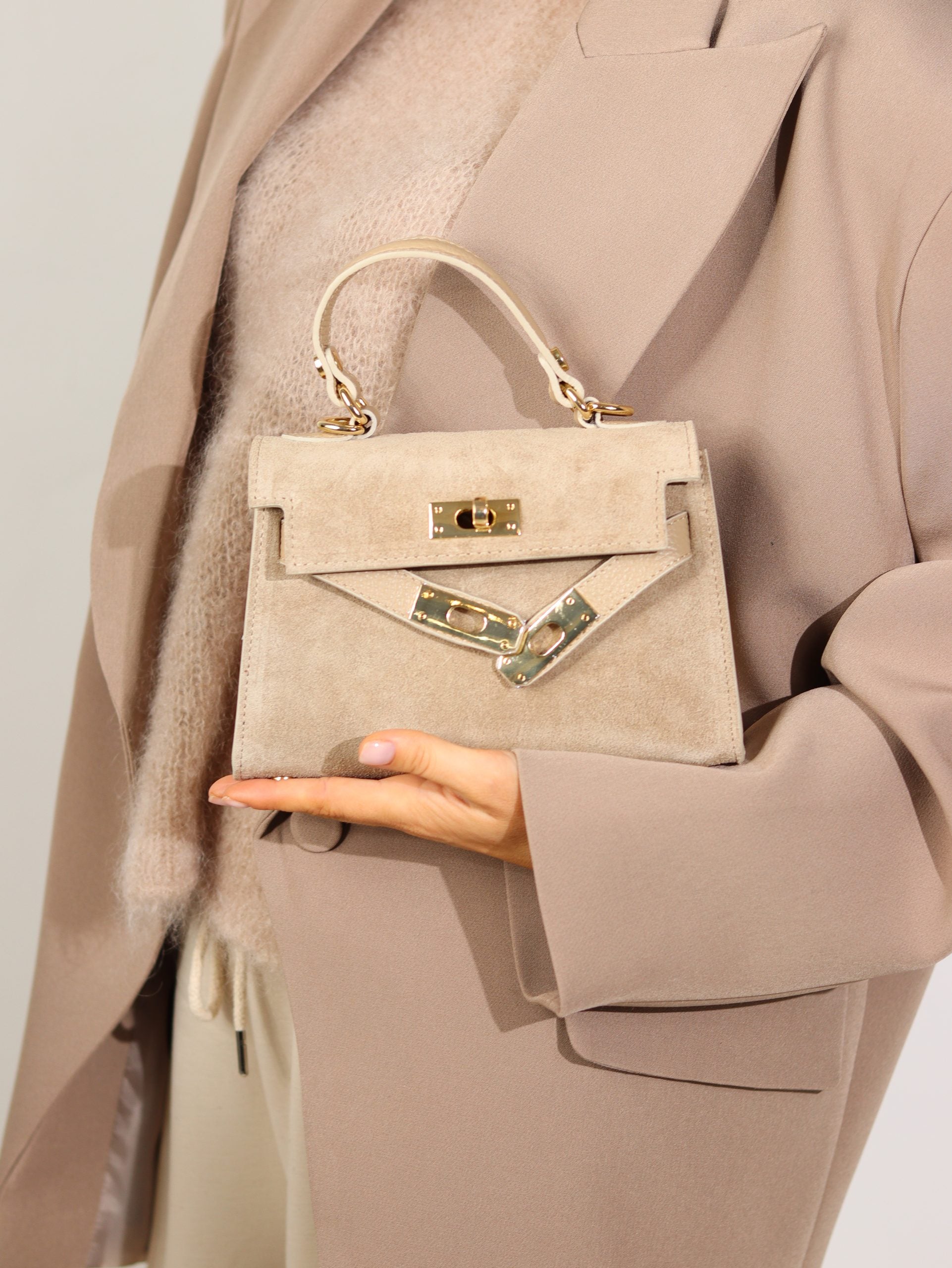 Bēša zamšādas soma "Mini klasika" - 16934