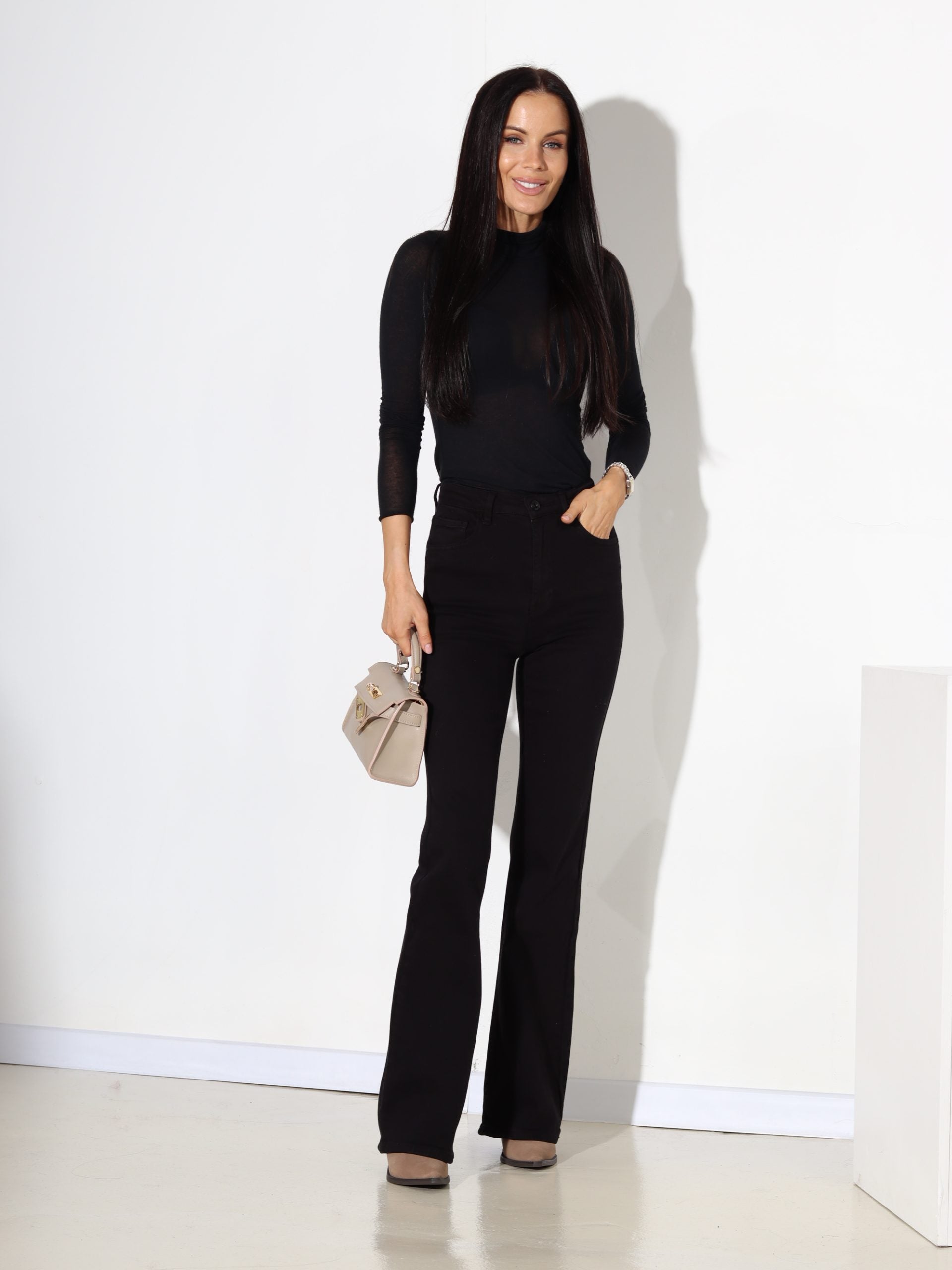 Melnas Laulia džinsa bikses "Flare fit , full length" - 17770