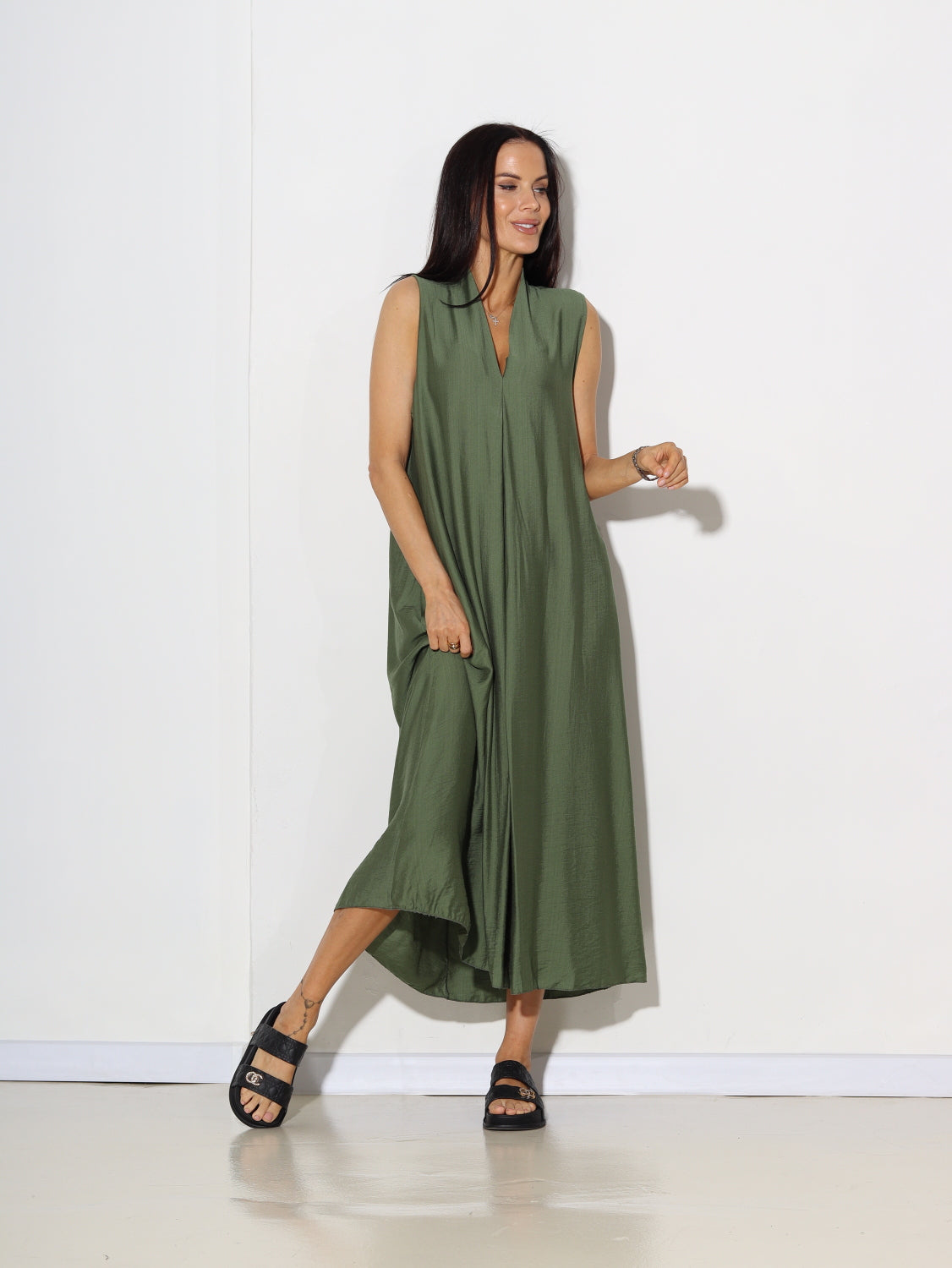 Zaļa/hakī 'Basic' midi kleita - 14849