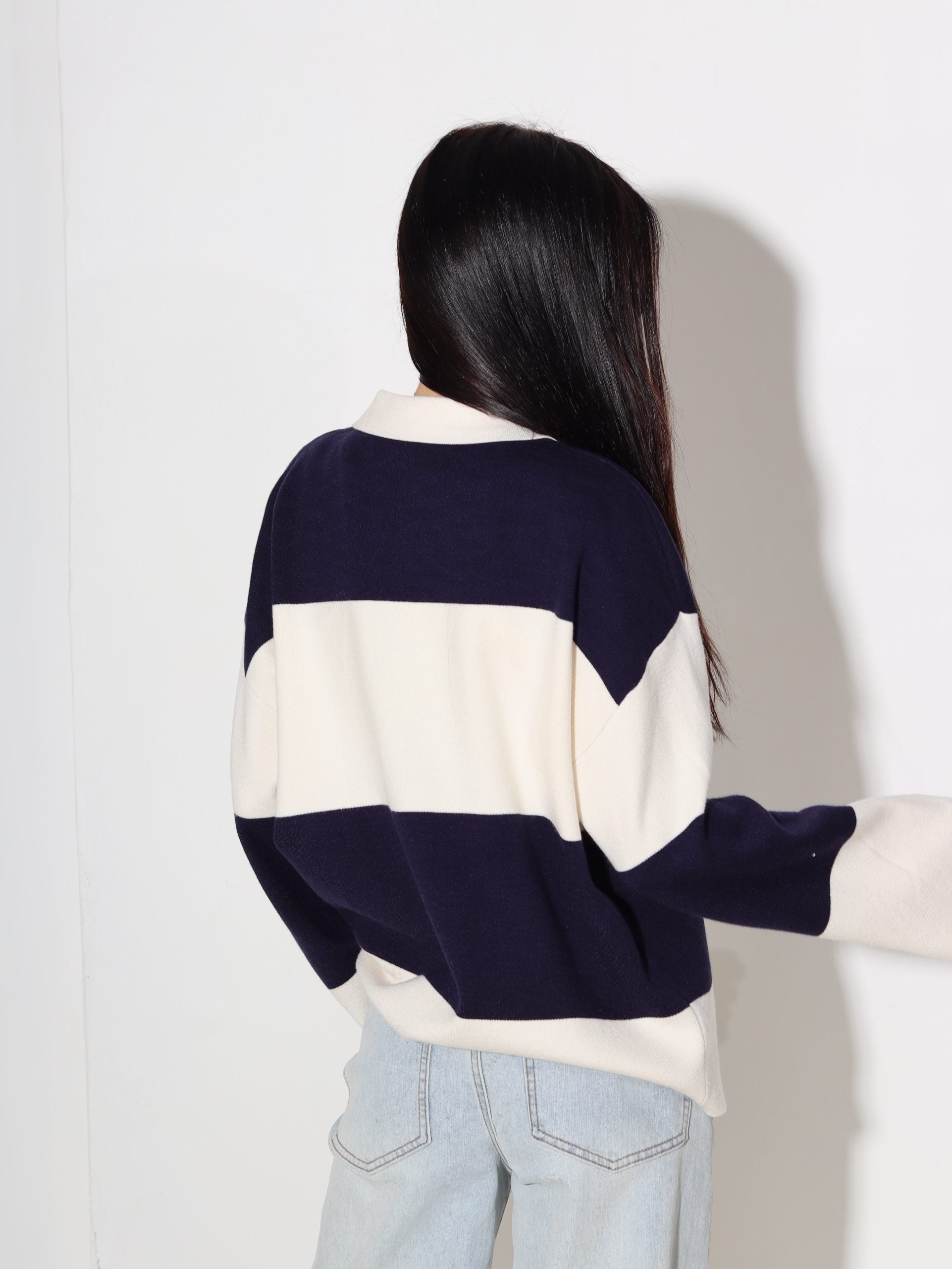 Tumši zils, strīpains oversize džemperis- 16375