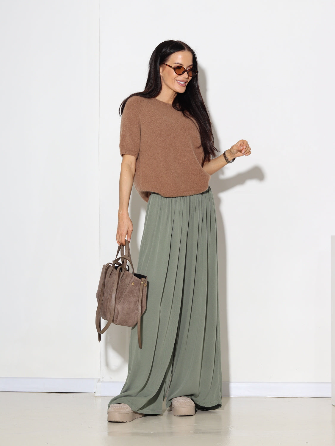 Zaļa/hakī viskozes bikses "Basic" - 15741