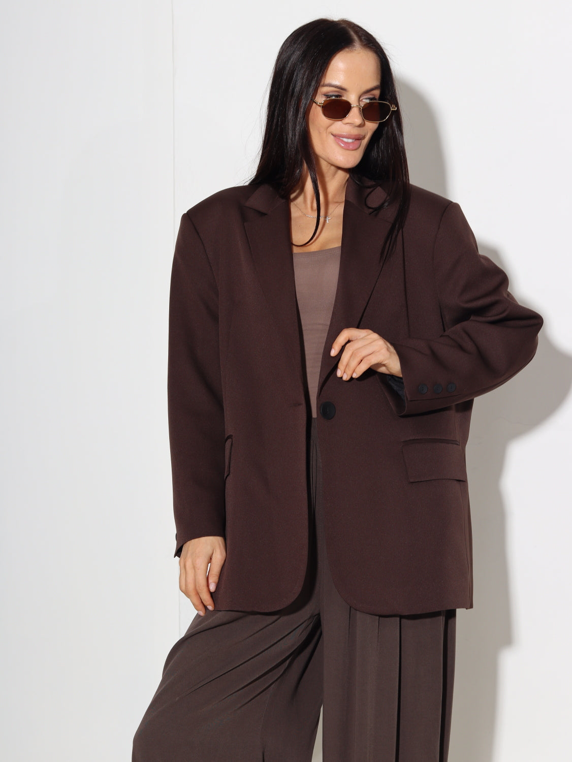Tumši brūna, brīva piegriezuma žakete "Me Guste"- 15776