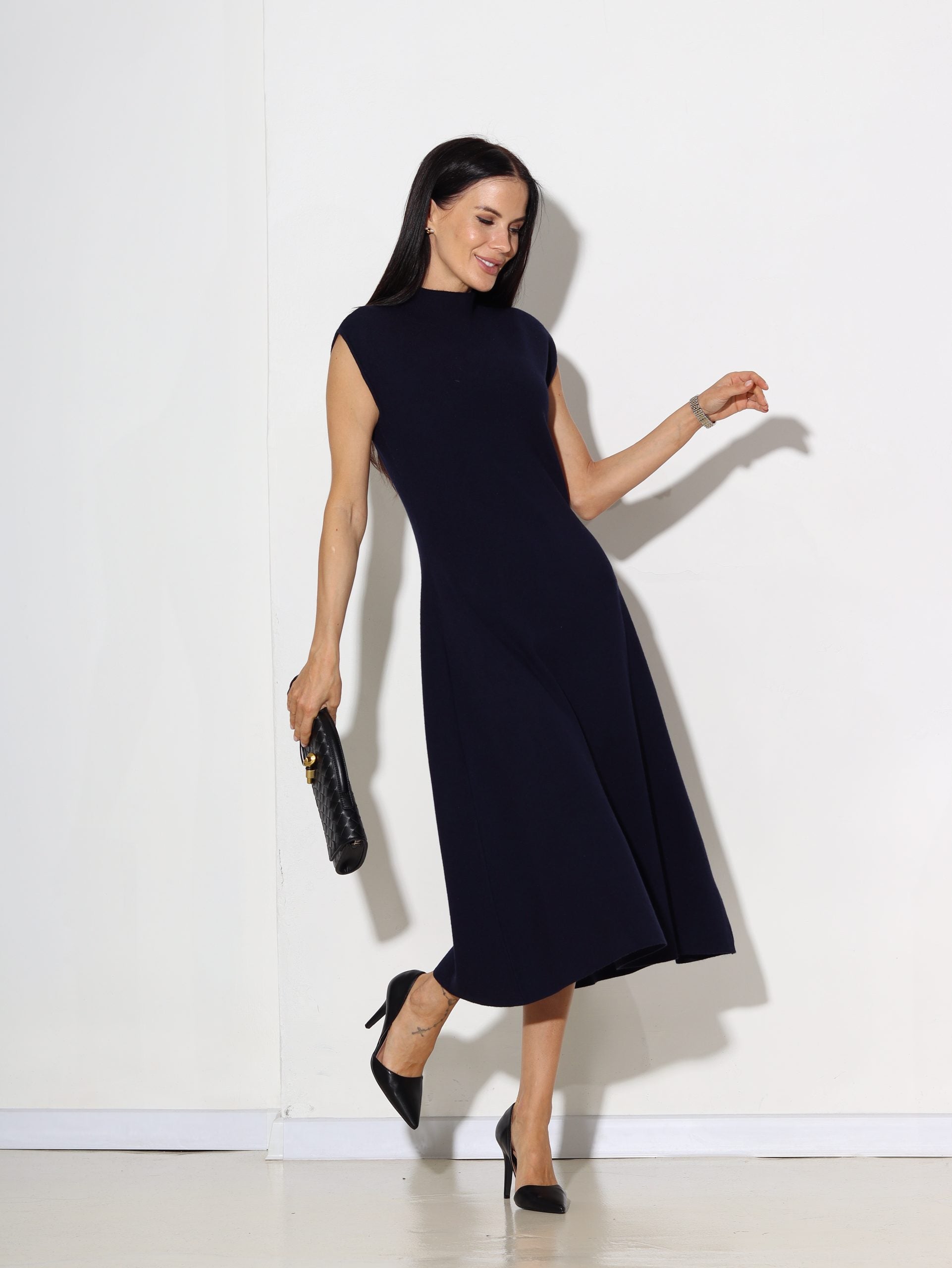 Tumši zila, adīta kleita, Midi, bez piedurknēm- 16378