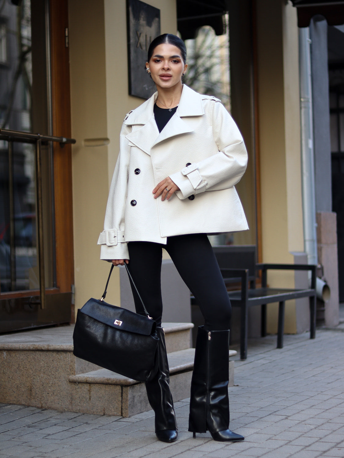 Bēša, brīva piegriezuma eco ādas jaka - 14371