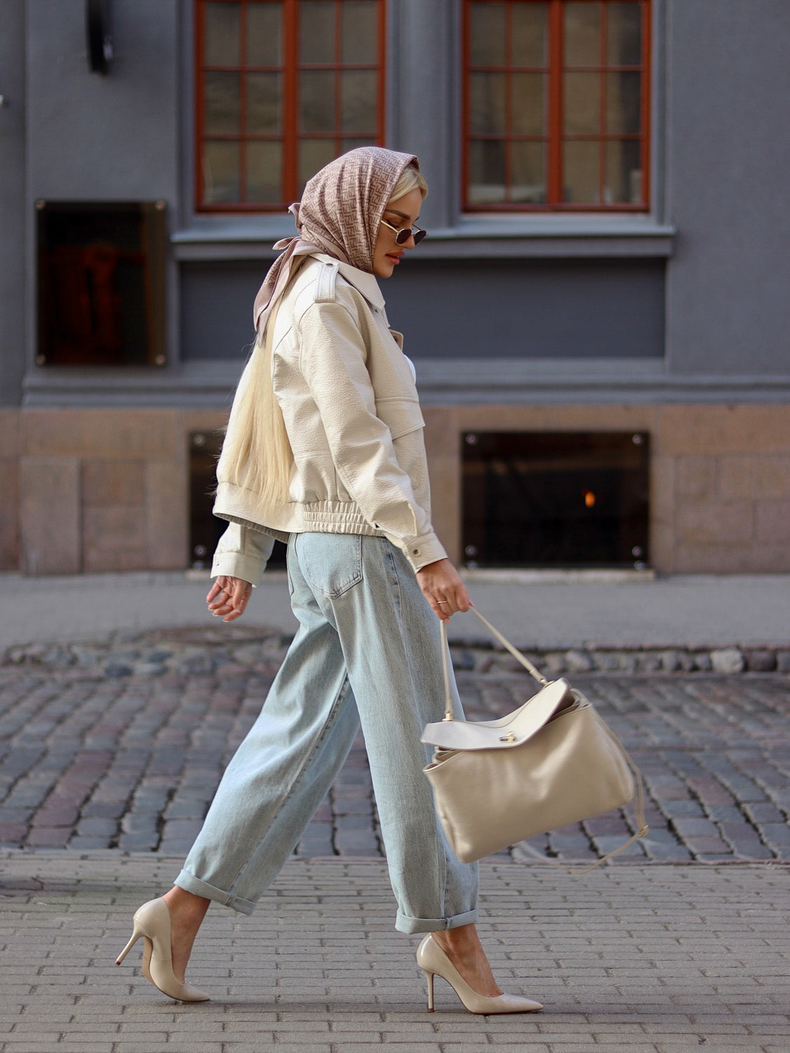 Bēša, eco ādas jaka ar savilkumu- 14373