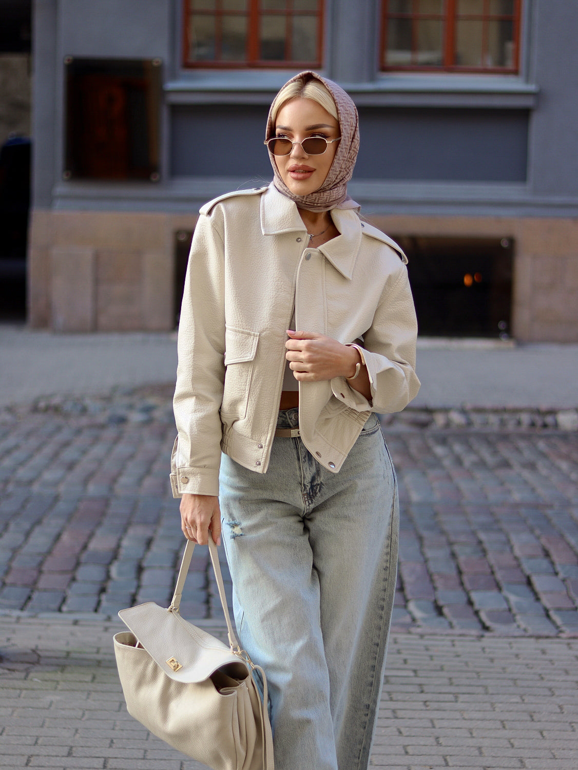 Bēša, eco ādas jaka ar savilkumu- 14373