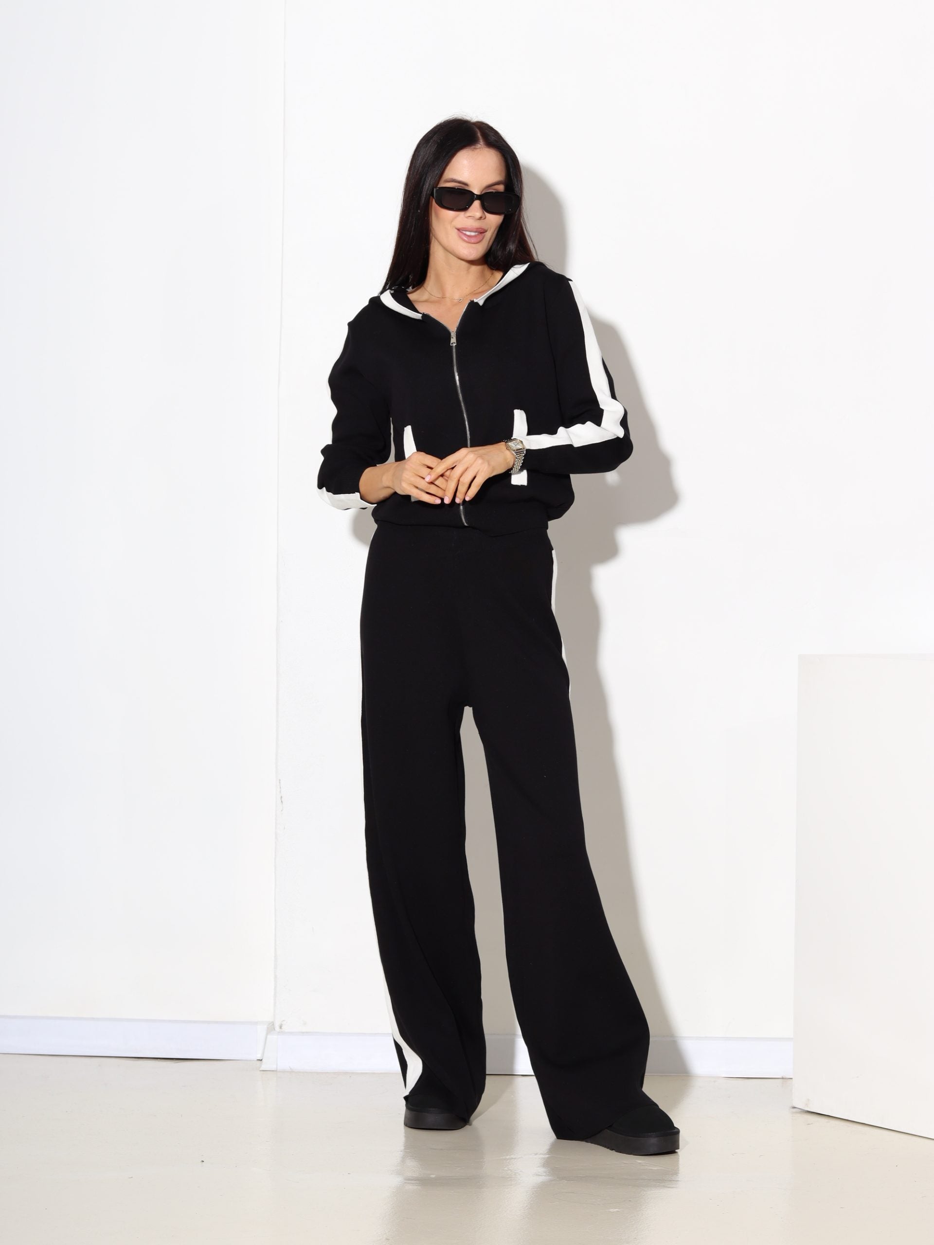 Melns+balts komplekts (jaka+bikses), smalki adīts - 17446