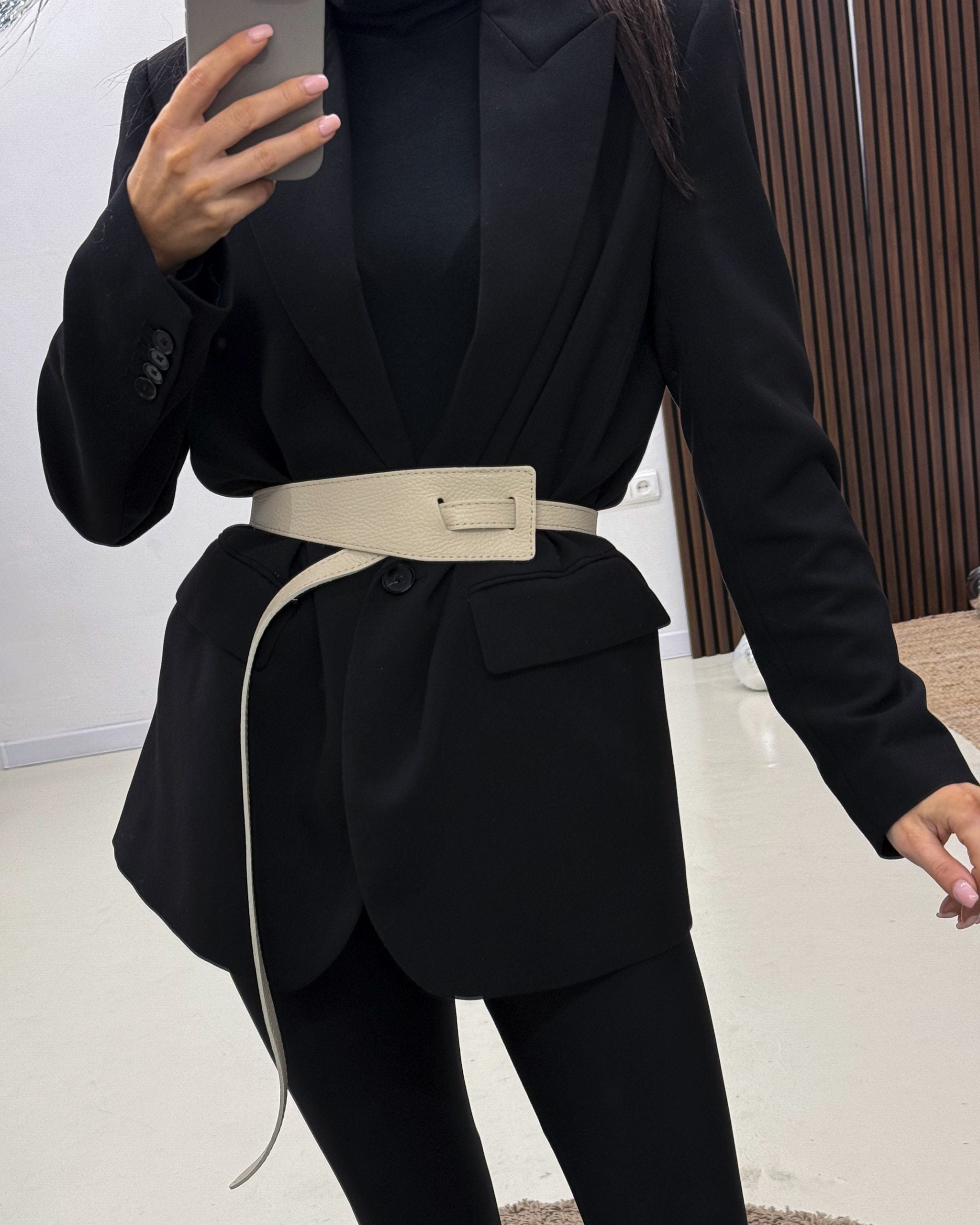 Bēša ādas josta bez furnitūras (trapece) - 13809