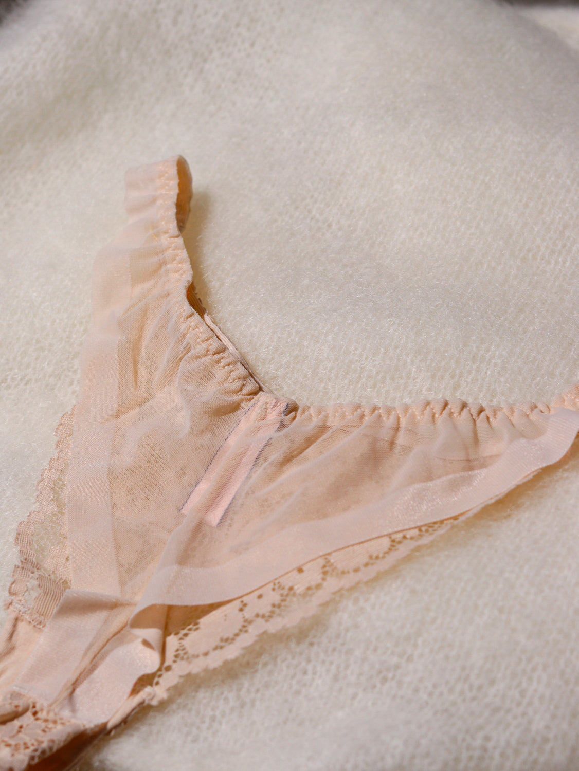 Bēša ziediņmežģīņu 'brazil' apakšbikses - 14393