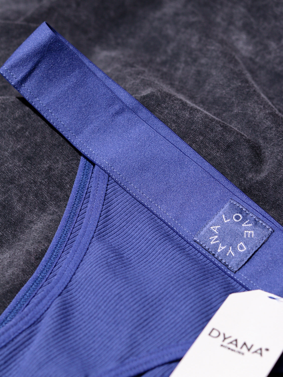 Zilas ''LOVE'' apakšbikses 'brazil' tipa - 14398