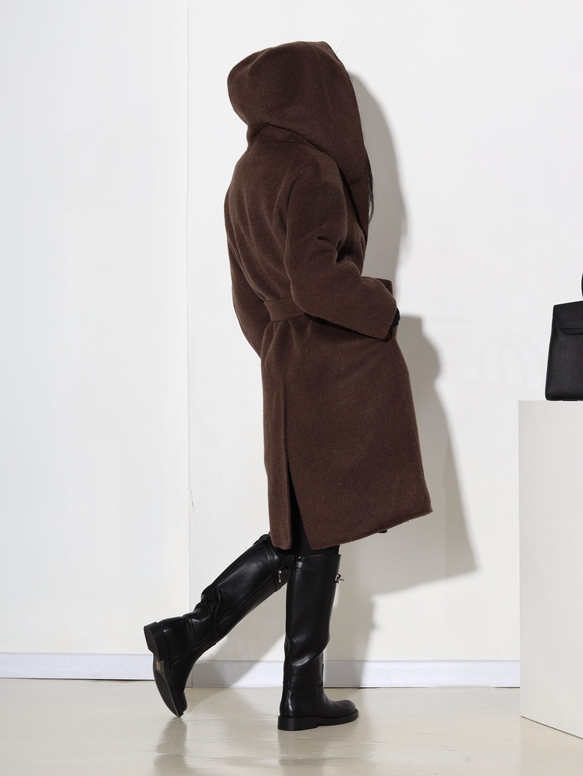 T.brūns vilnas mētelis ar kapuci - 17042