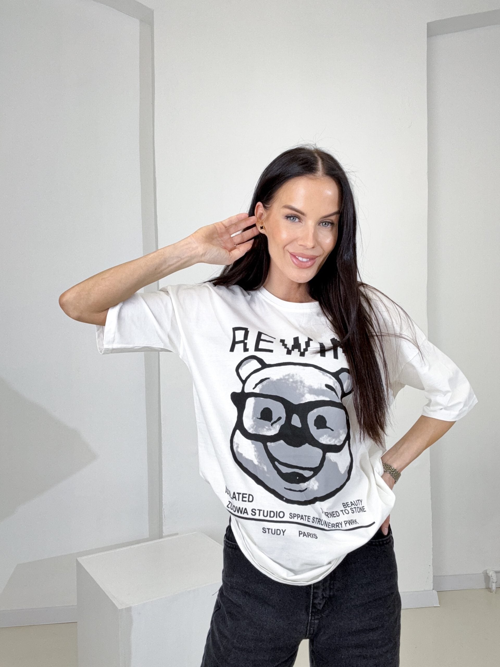 Balts t- krekls ar uzdruku 'REWIND' lāčuks - 14950