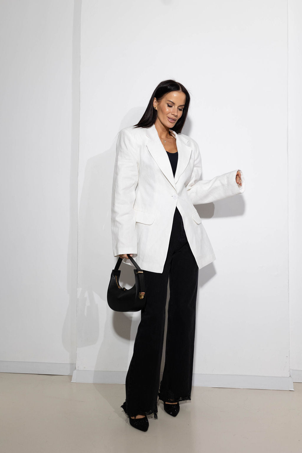 Balta LINA, smilšu pulksteņa piegrieznes žakete - 14941