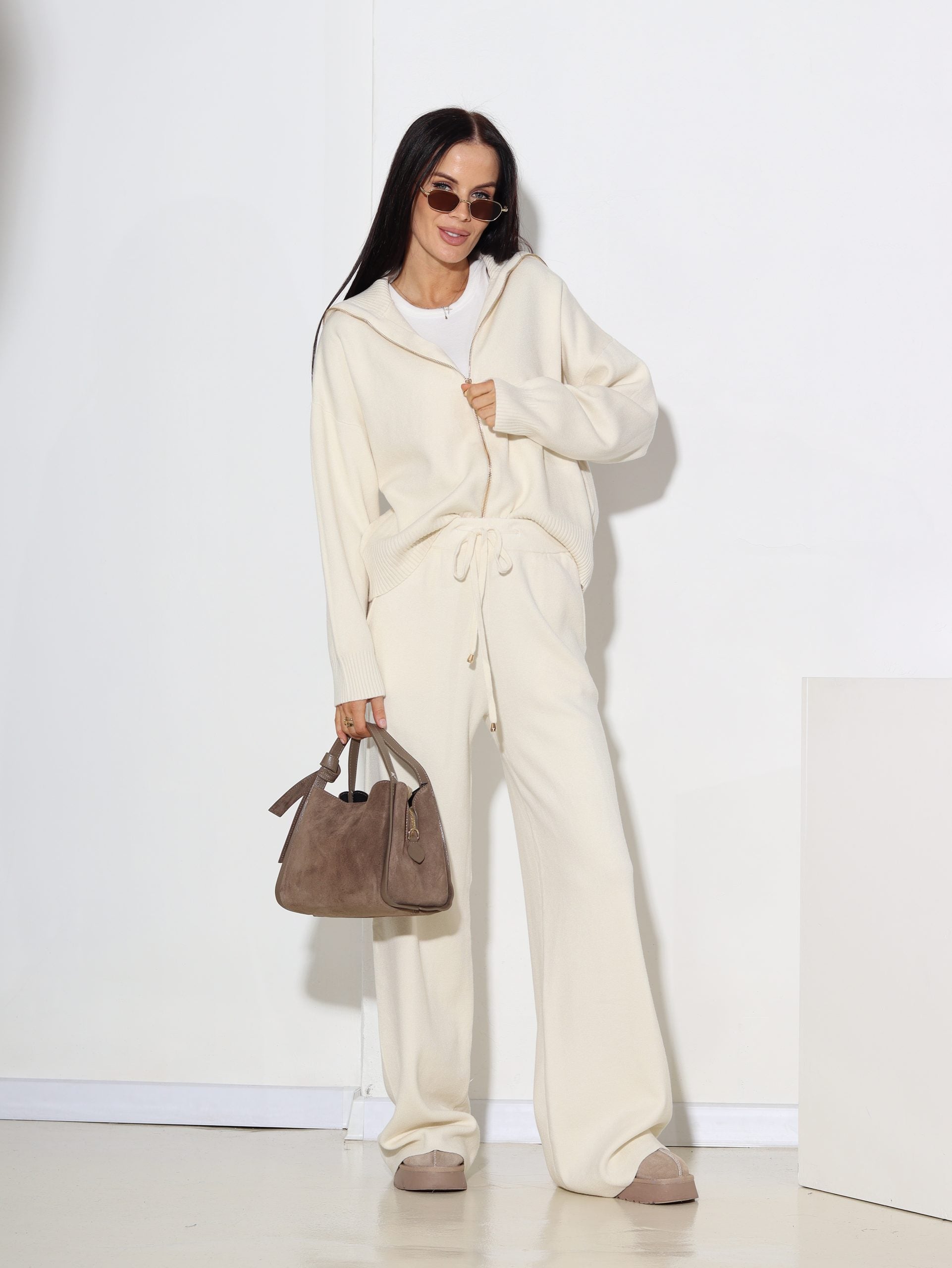 Balts "Lara" komplekts (jaka+bikses) - 16434