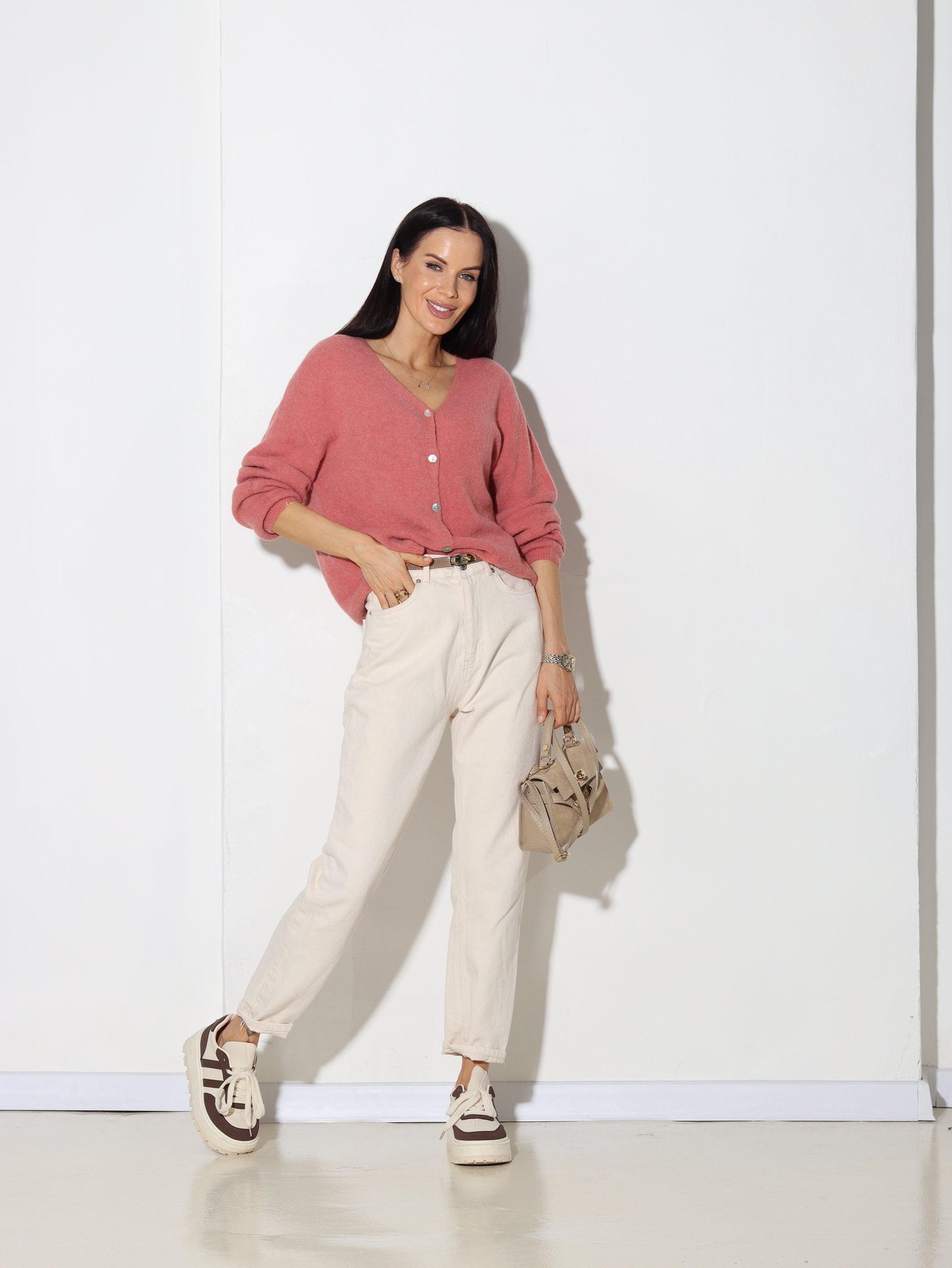 Tumši rozā alpakas jaka ar ,,V'' veida kakliņu - 15790