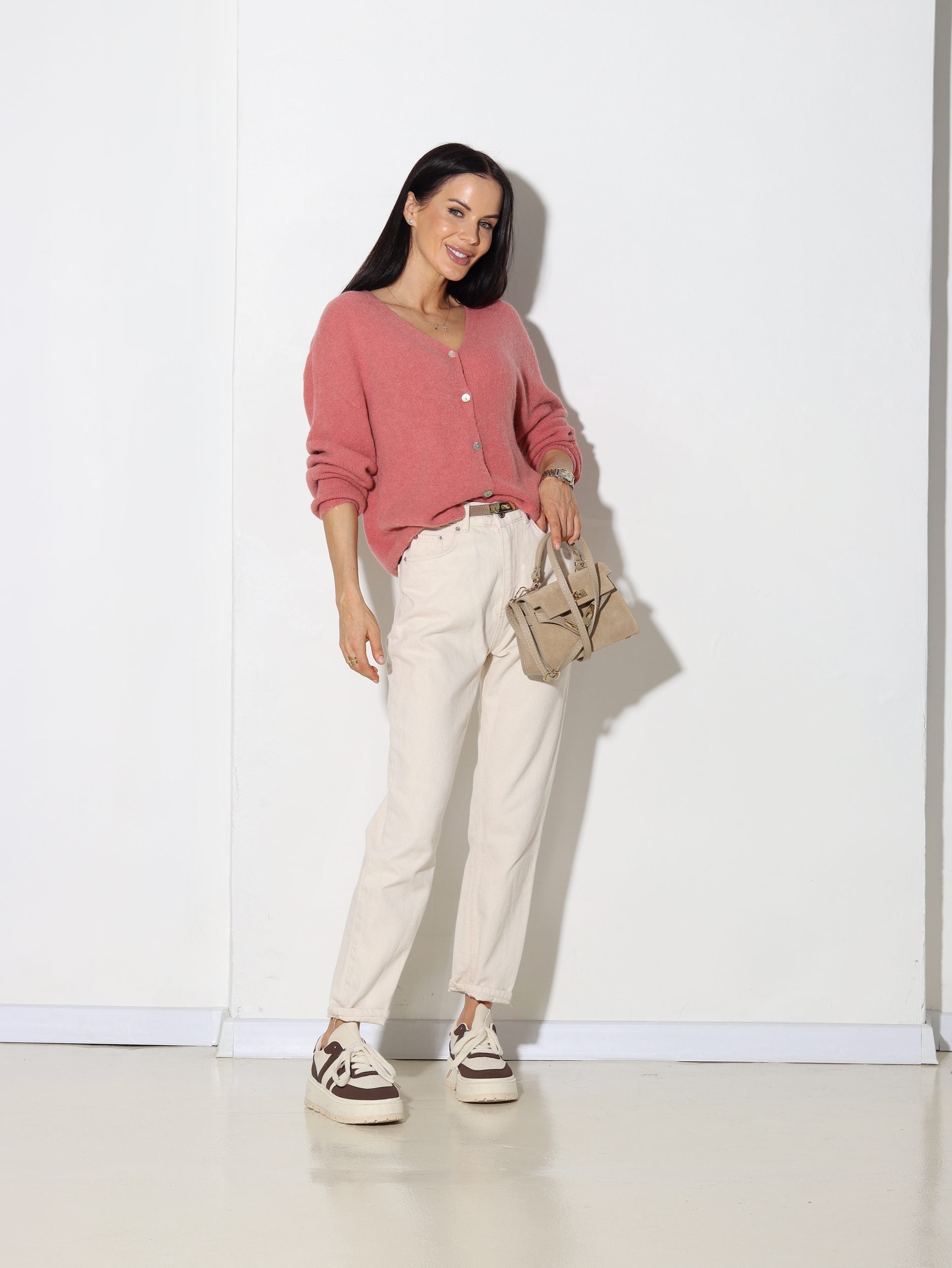 Tumši rozā alpakas jaka ar ,,V'' veida kakliņu - 15790