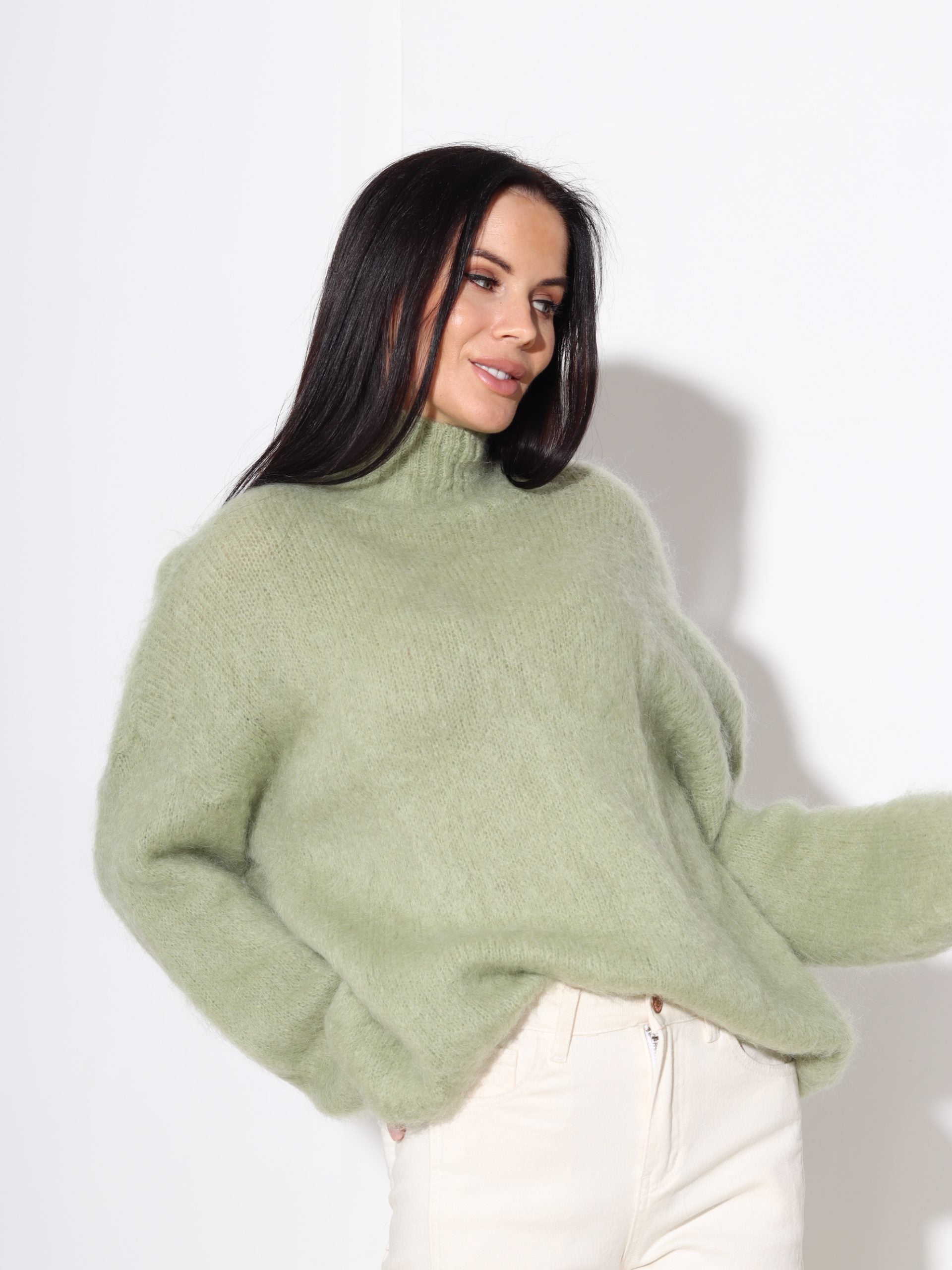 Zaļš džemperis ar 'Mini Up' kaklu, mohēra sastāvā - 17521