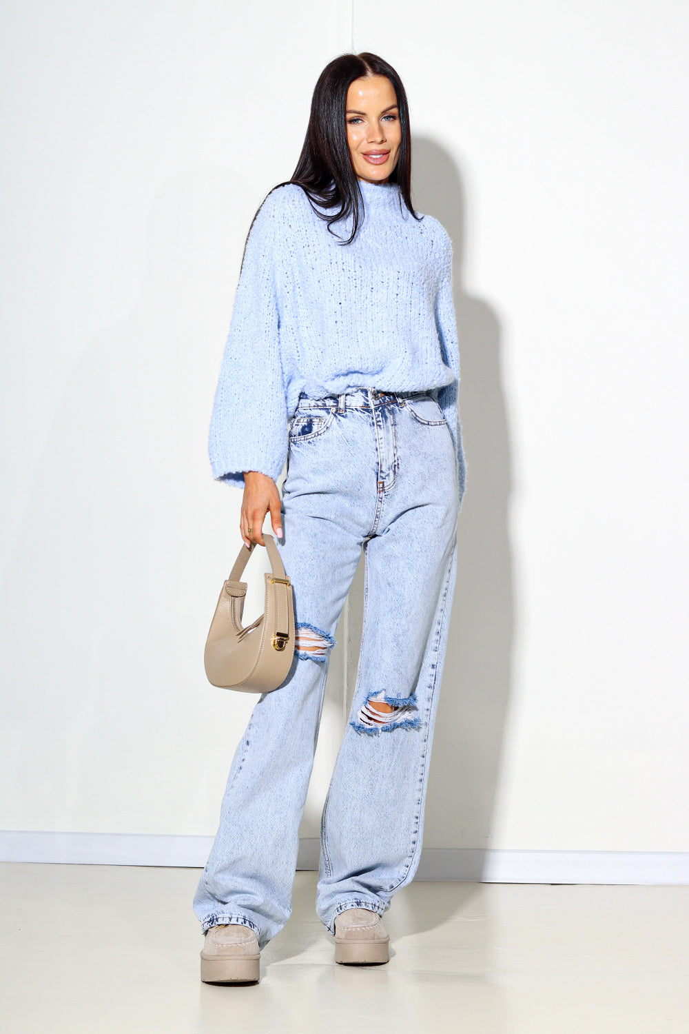 Zilas džinsa bikses ,,Exstra Long'' ar dekoratīviem plēsumiem - 13928