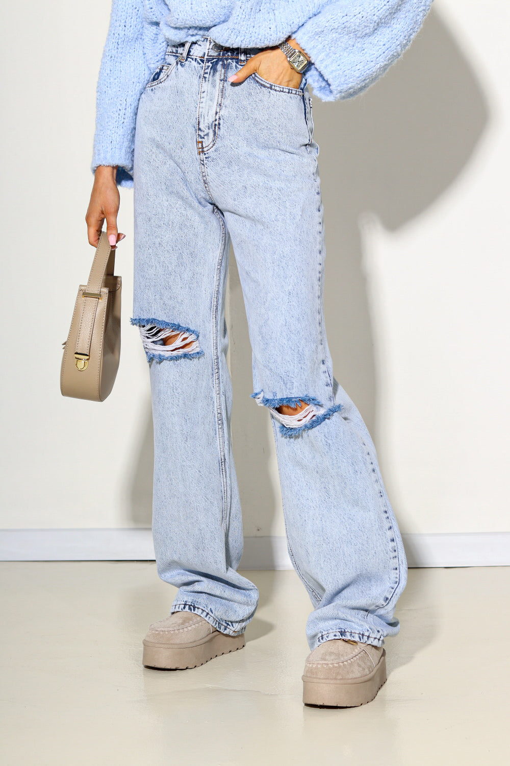 Zilas džinsa bikses ,,Exstra Long'' ar dekoratīviem plēsumiem - 13928