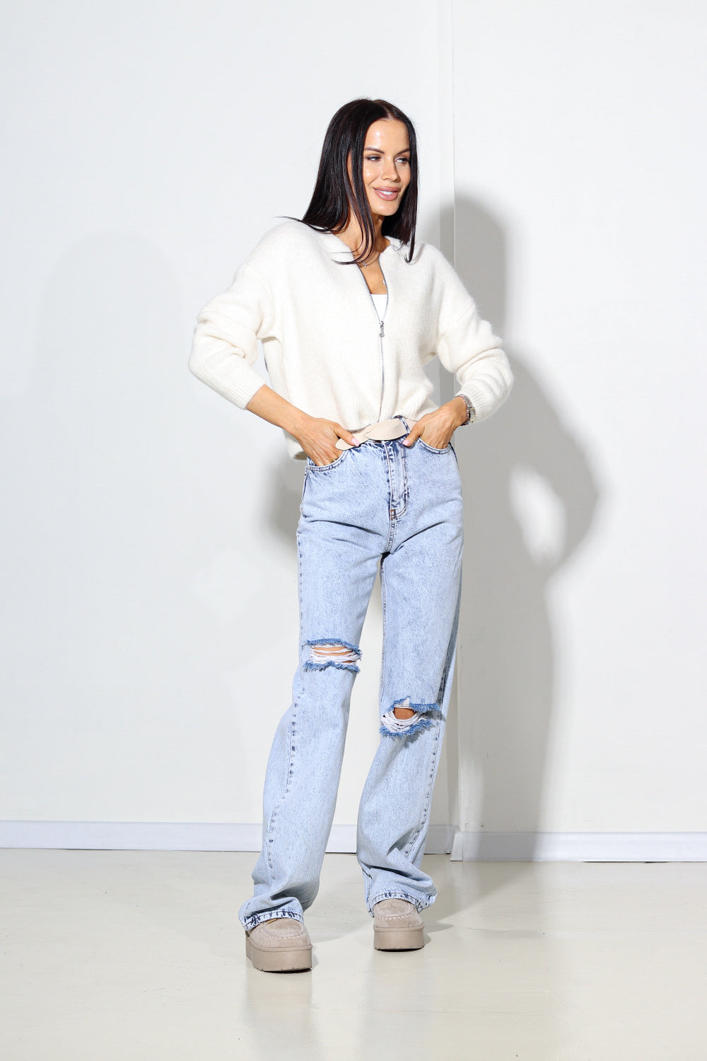 Balta mohēras jaka ar rāvējslēdzēju -13940