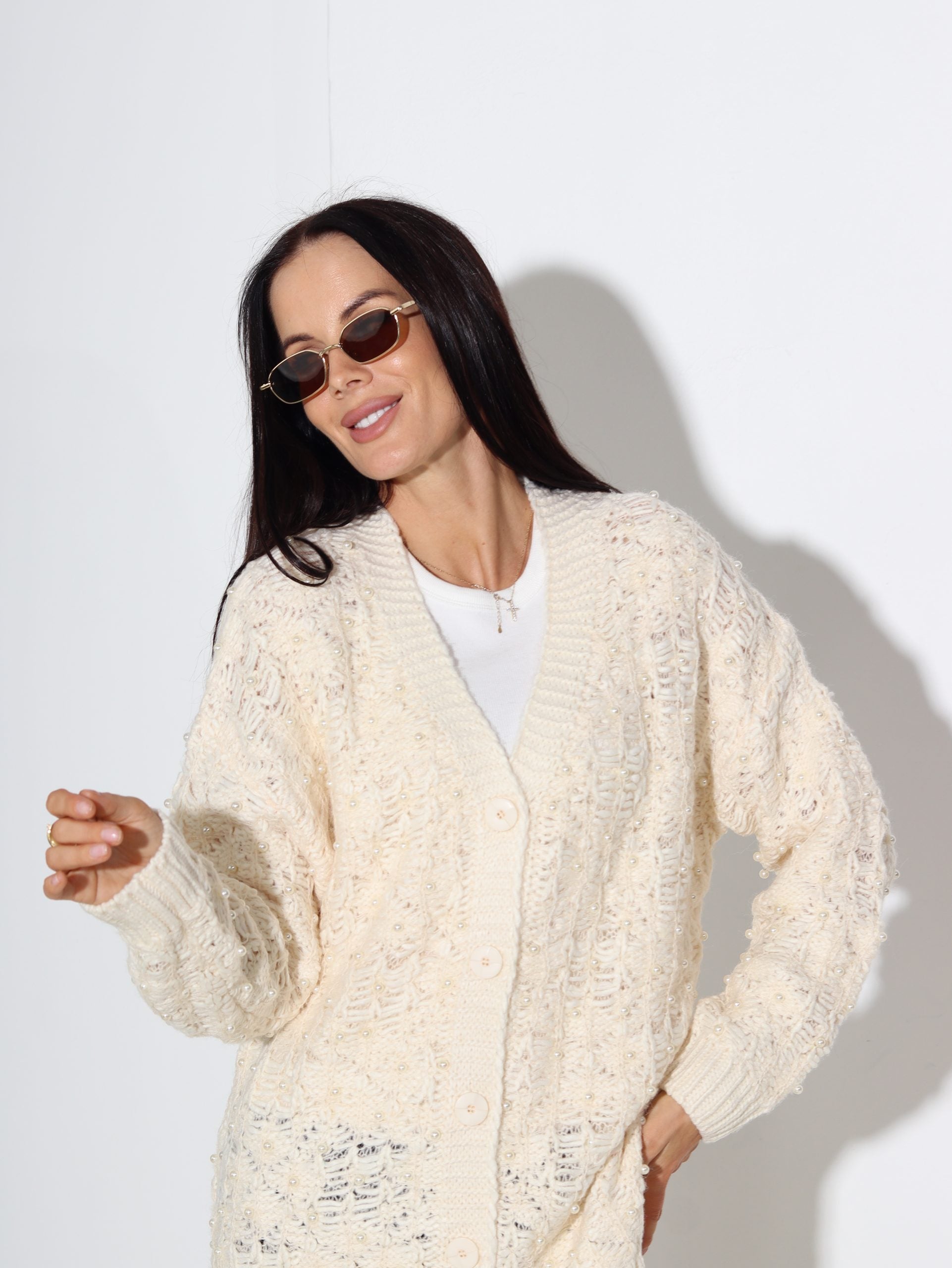 Bēša, pagarināta adītā jaka ar pērlītēm - 16424