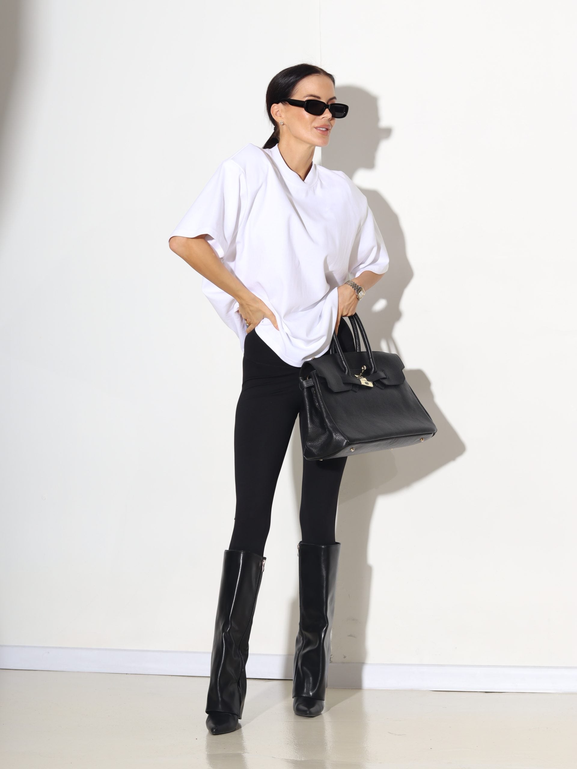 Balts tops ar polsterētu plecu daļu - 17490