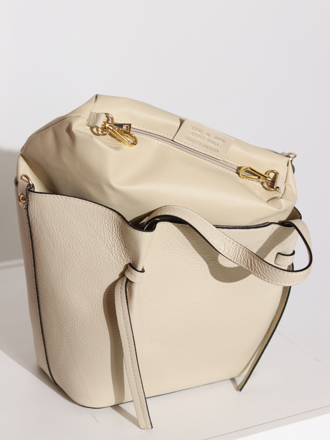 Bēša, d/ā, trapecveida soma - 15077